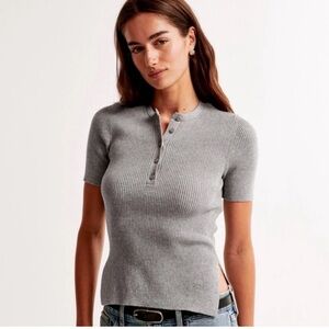 Abercrombie & Fitch Slim Henley Sweater Tee Gray Ribbed Short Sleeve